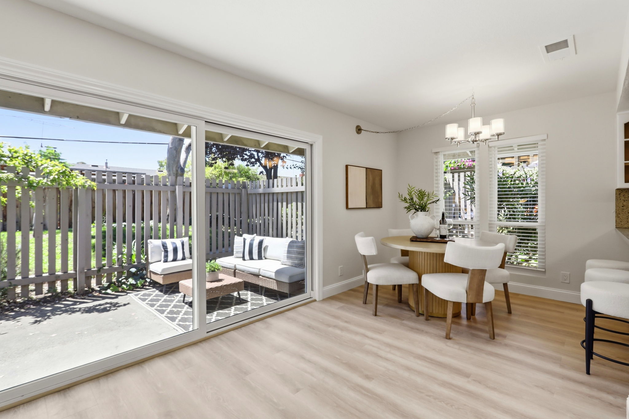 020_F8_21068 White Fir Ct