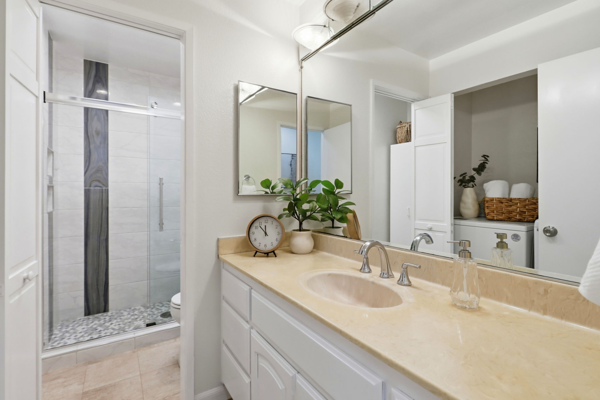 032_F8_21068 White Fir Ct
