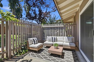 039_F8_21068 White Fir Ct