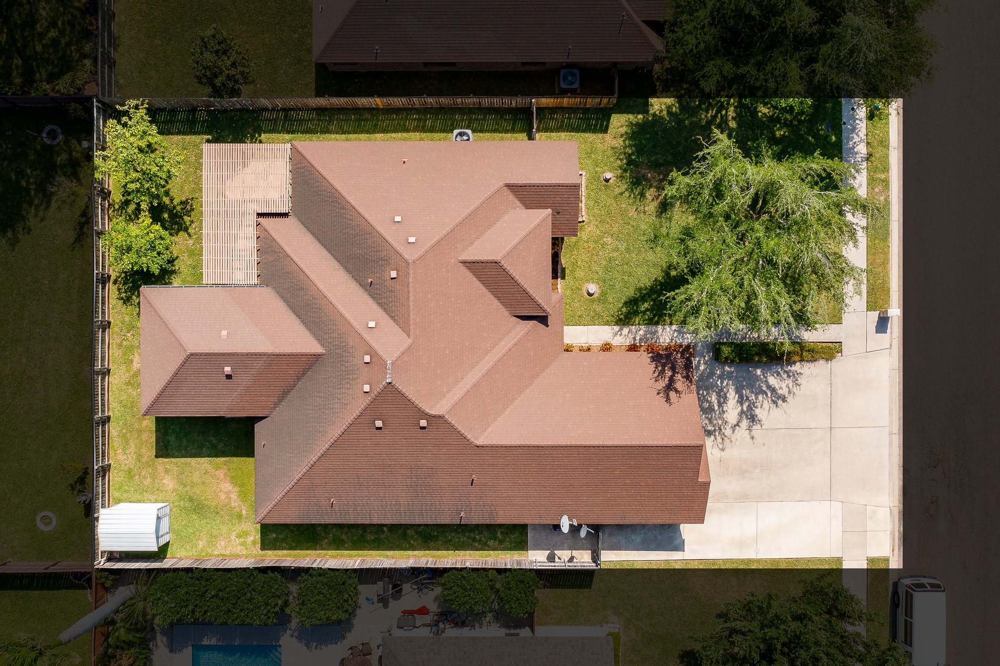 2107 E 25th St, Mission, TX 78574, USA Photo 21