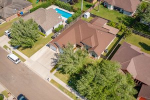 2107 E 25th St, Mission, TX 78574, USA Photo 18