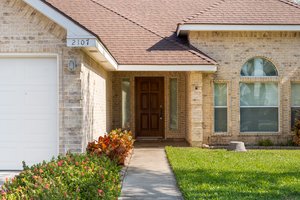 2107 E 25th St, Mission, TX 78574, USA Photo 1