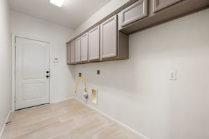  Photo 51