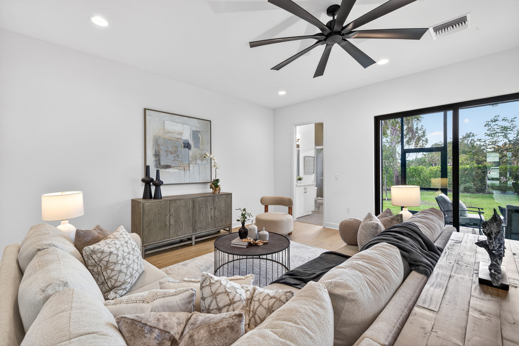 Family Room 1 of 3