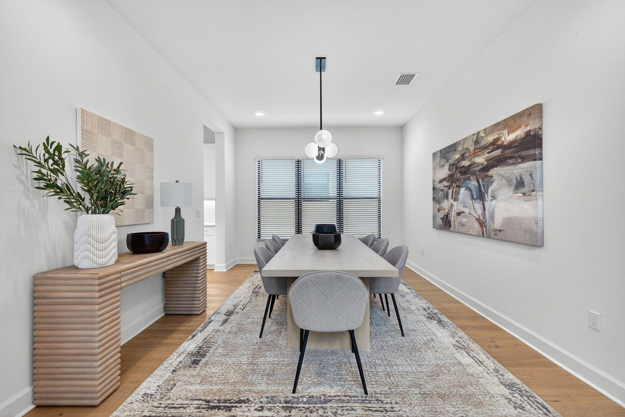 Dining Room 2 of 3
