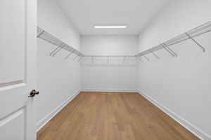 Closet 2 - 2 of 2