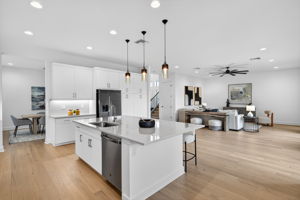 Kitchen 5 of 5