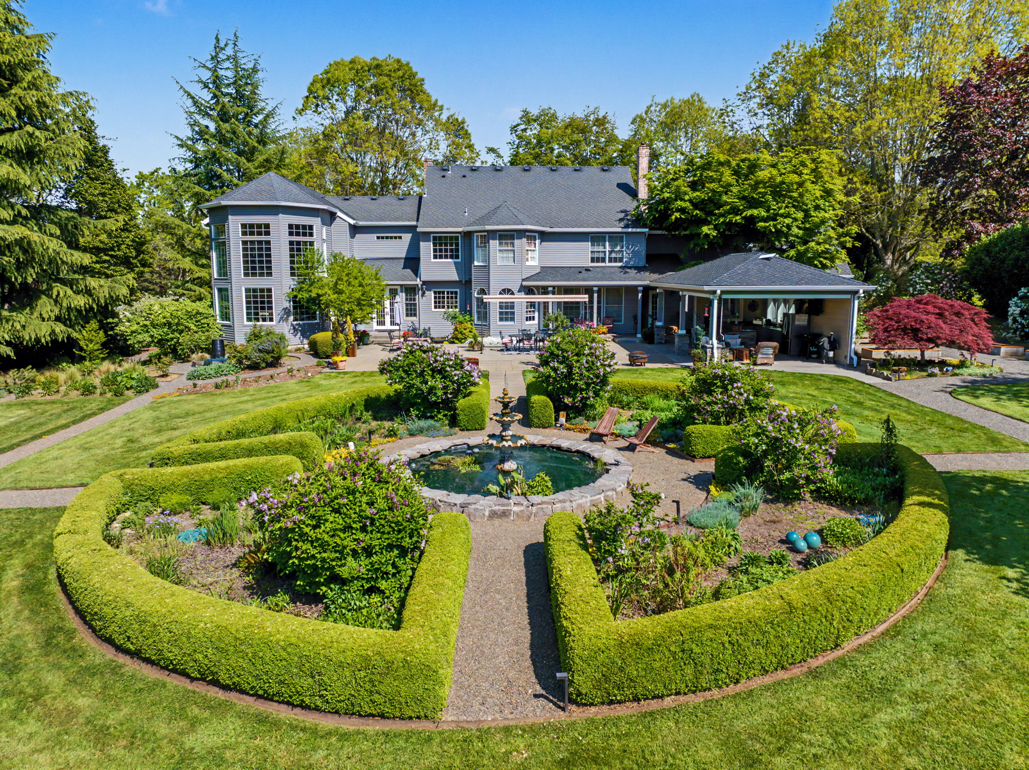 Fabulous Garden area with pond
