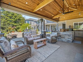 Great entertaining space for entertaining
