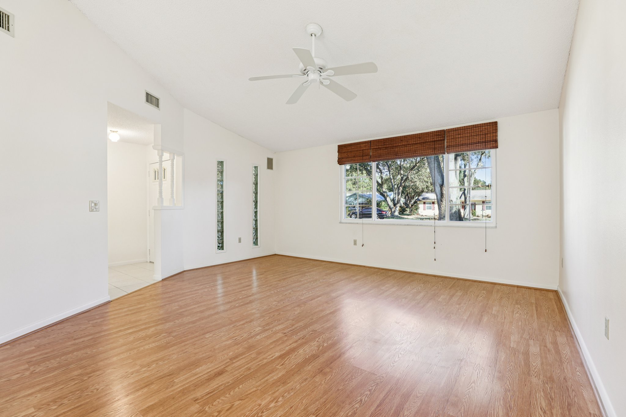 Greenlaw Ct-S1002-009.jpg