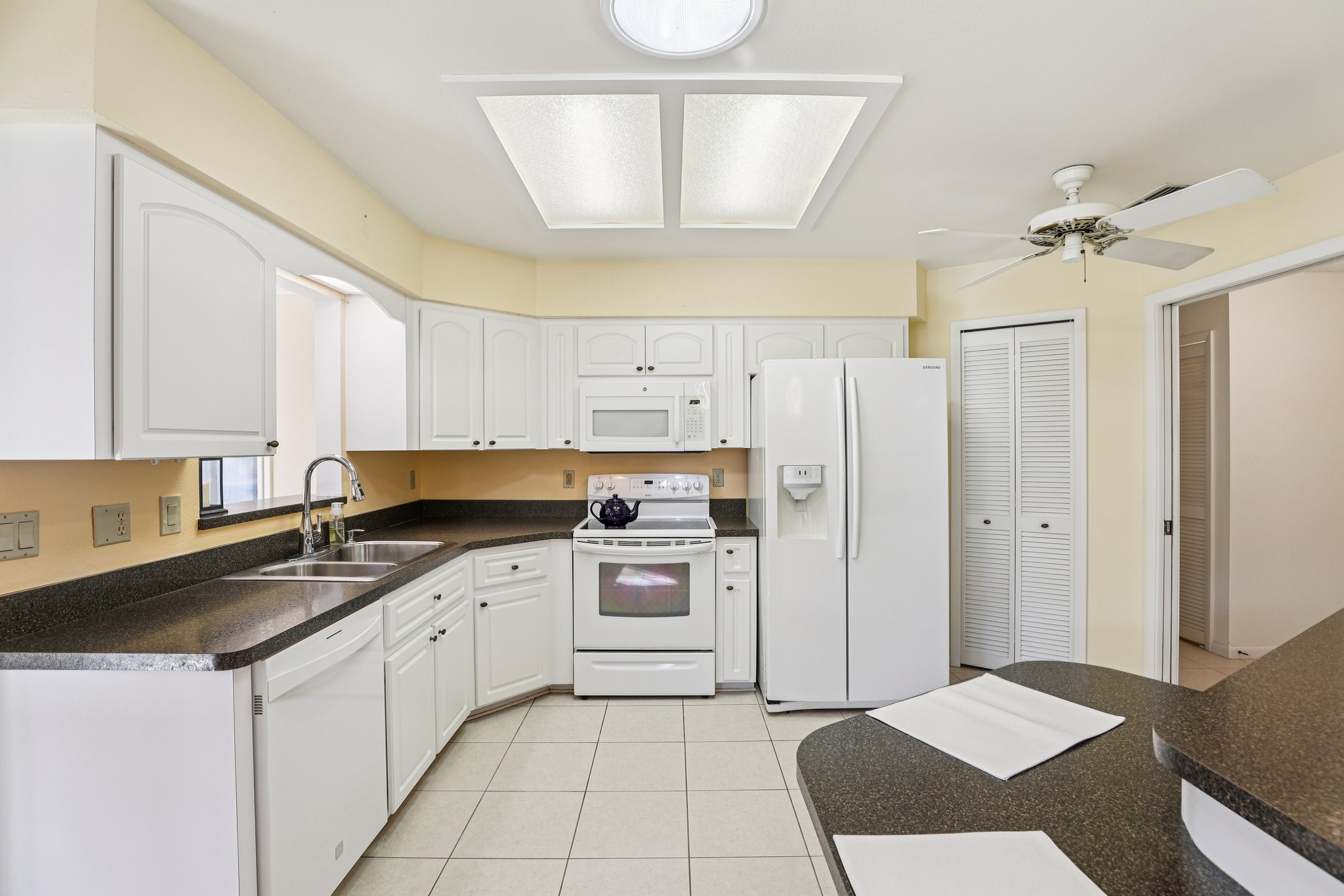 Greenlaw Ct-S1002-012.jpg