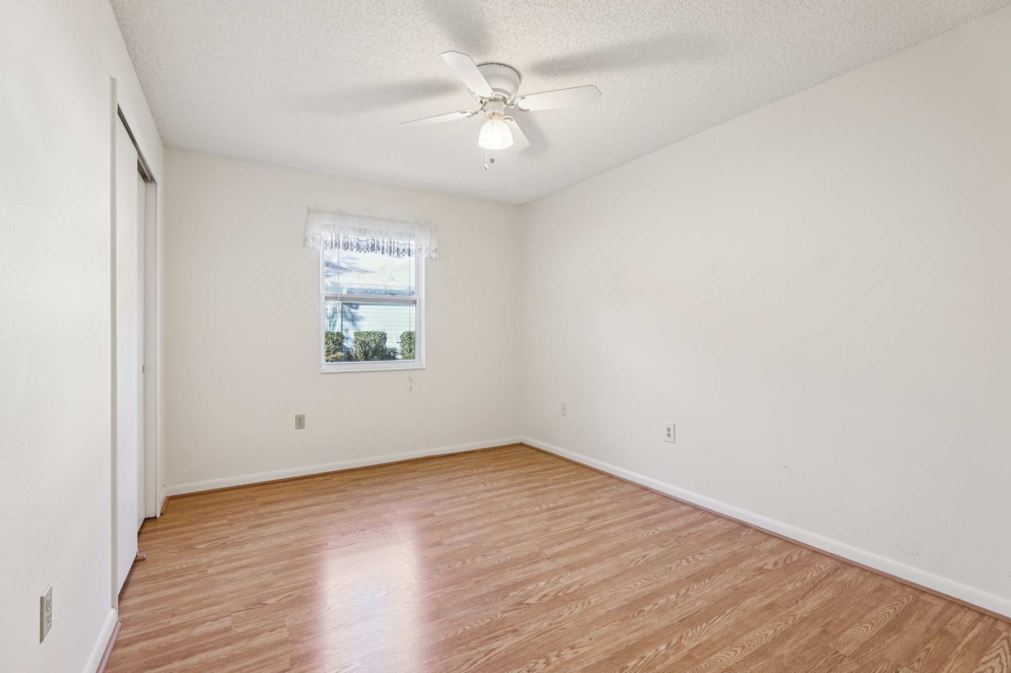 Greenlaw Ct-S1002-030.jpg