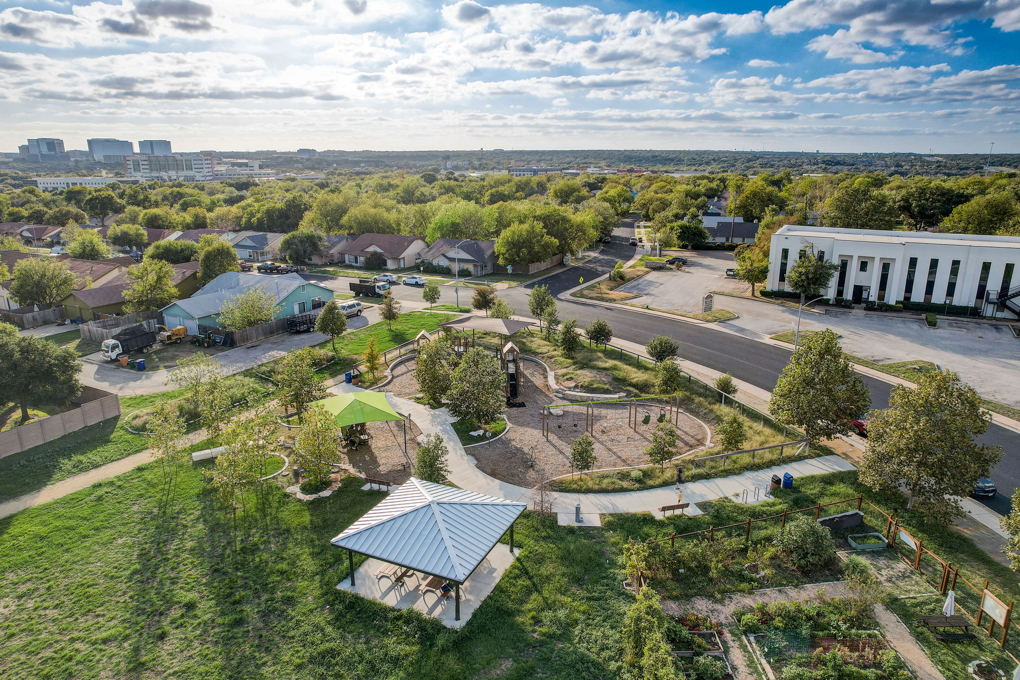 Singletree Ave-058