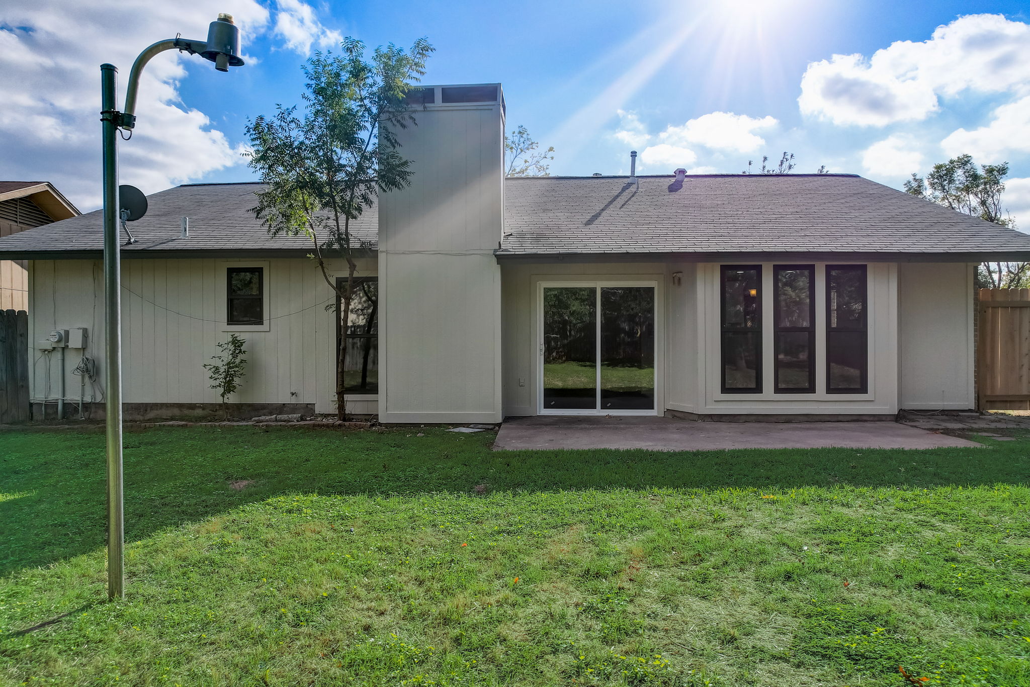 Singletree Ave-037