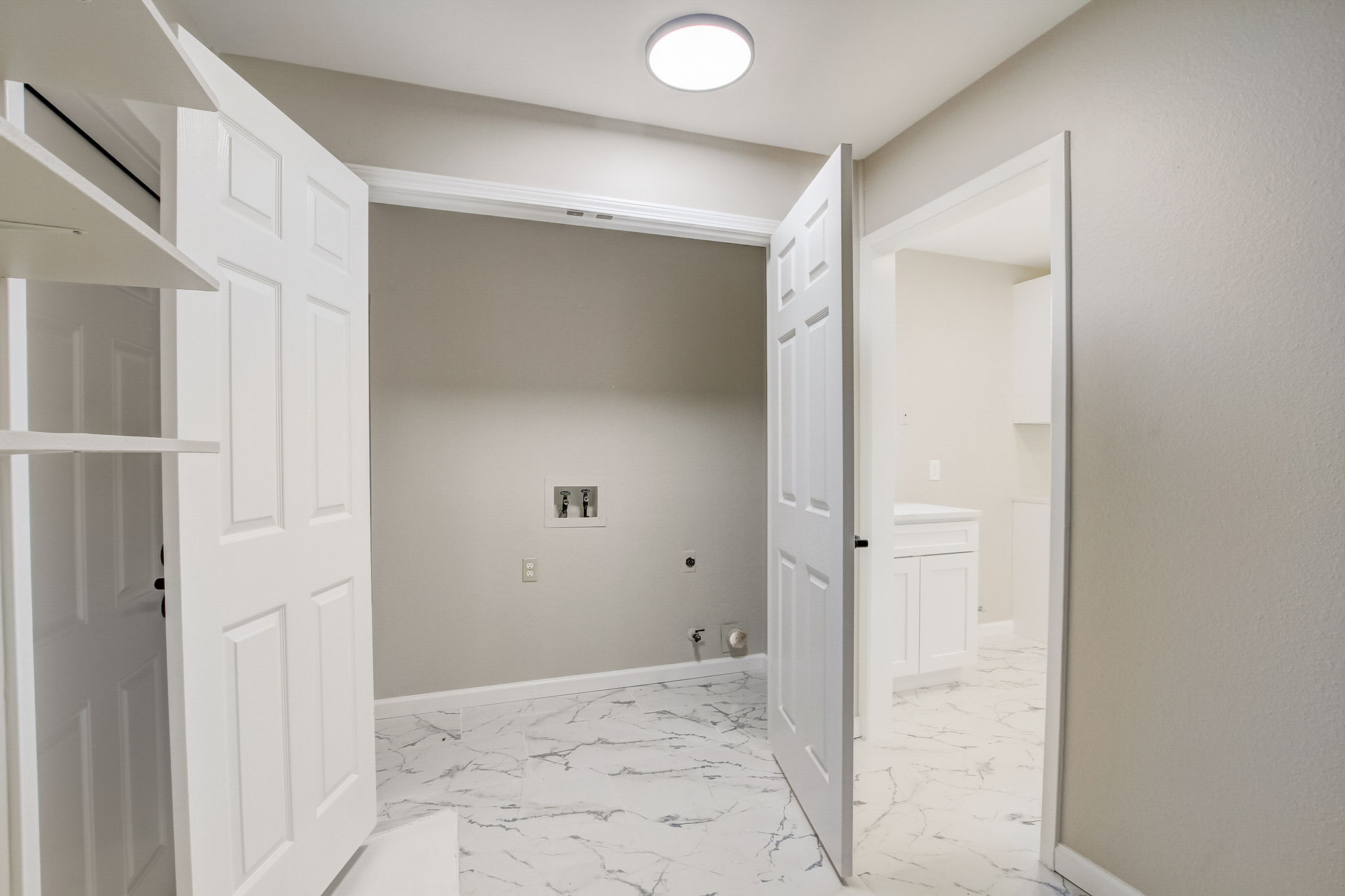Singletree Ave-019