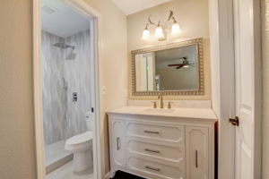 Singletree Ave-023