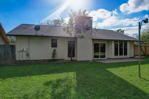 Singletree Ave-038