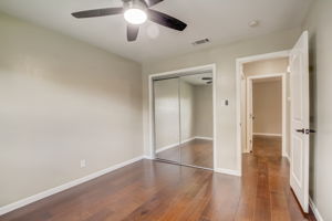 Singletree Ave-027