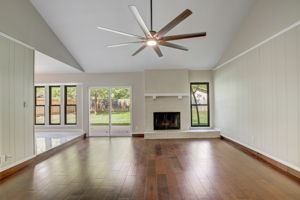 Singletree Ave-006