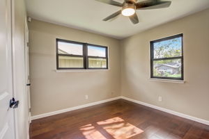 Singletree Ave-029
