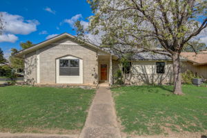 Singletree Ave-002