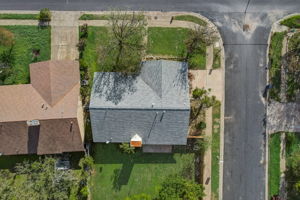 Singletree Ave-042