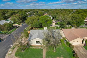Singletree Ave-050