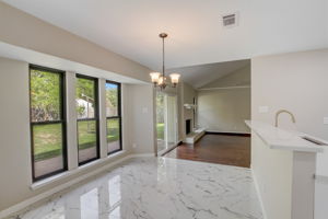 Singletree Ave-012