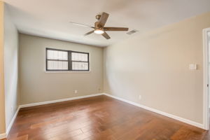 Singletree Ave-021