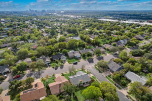 Singletree Ave-041