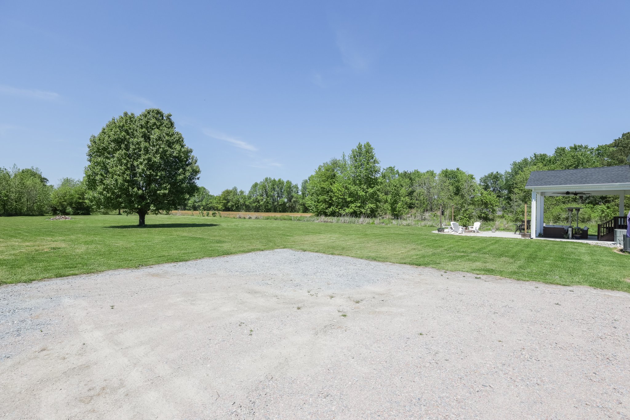  Photo 43