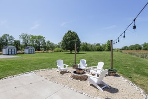  Photo 48