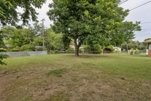 2109 N Warren Ave_030.jpg