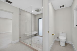  Photo 37