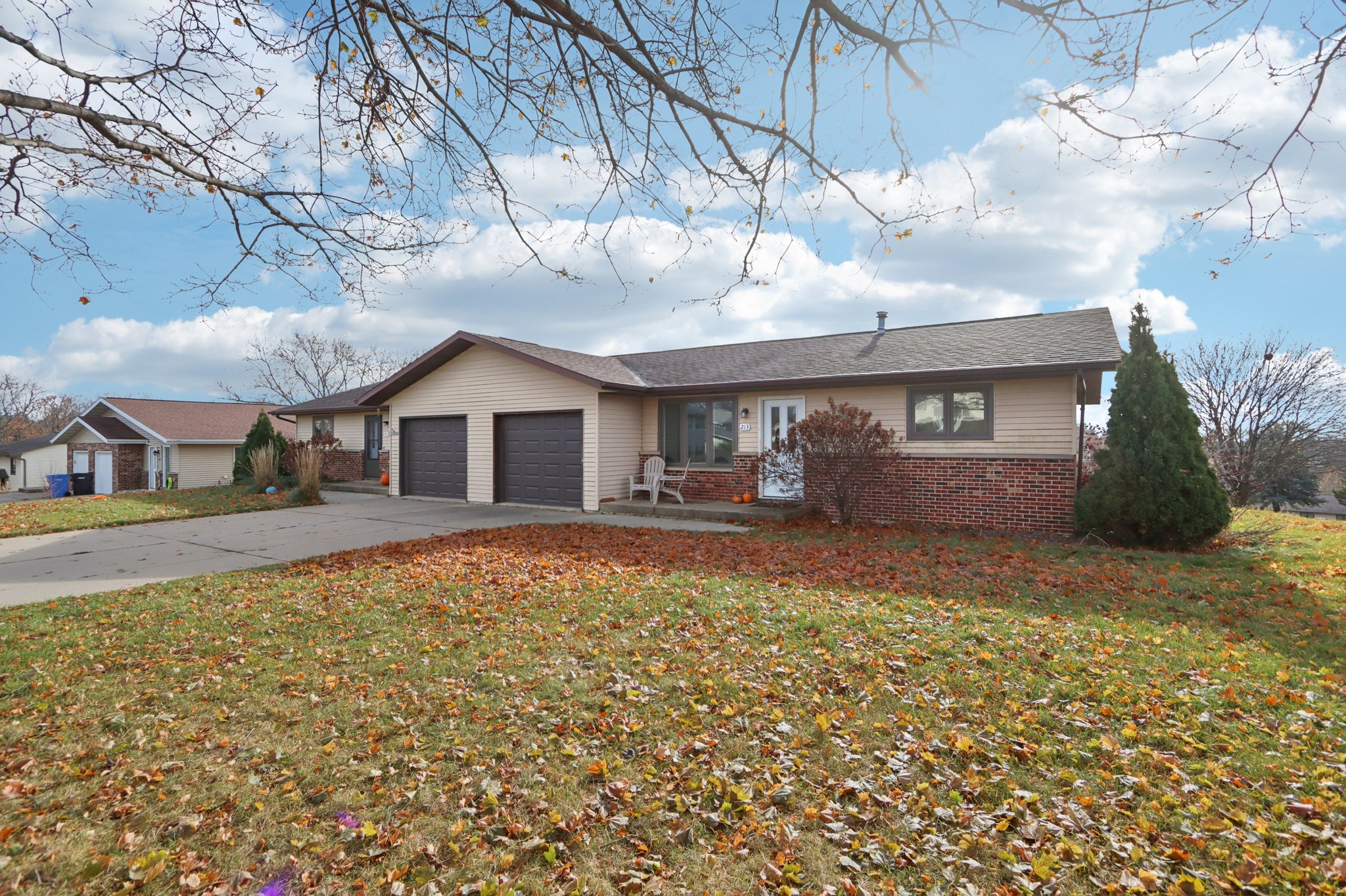 211-213 W Garfield Street-S2211-003.jpg