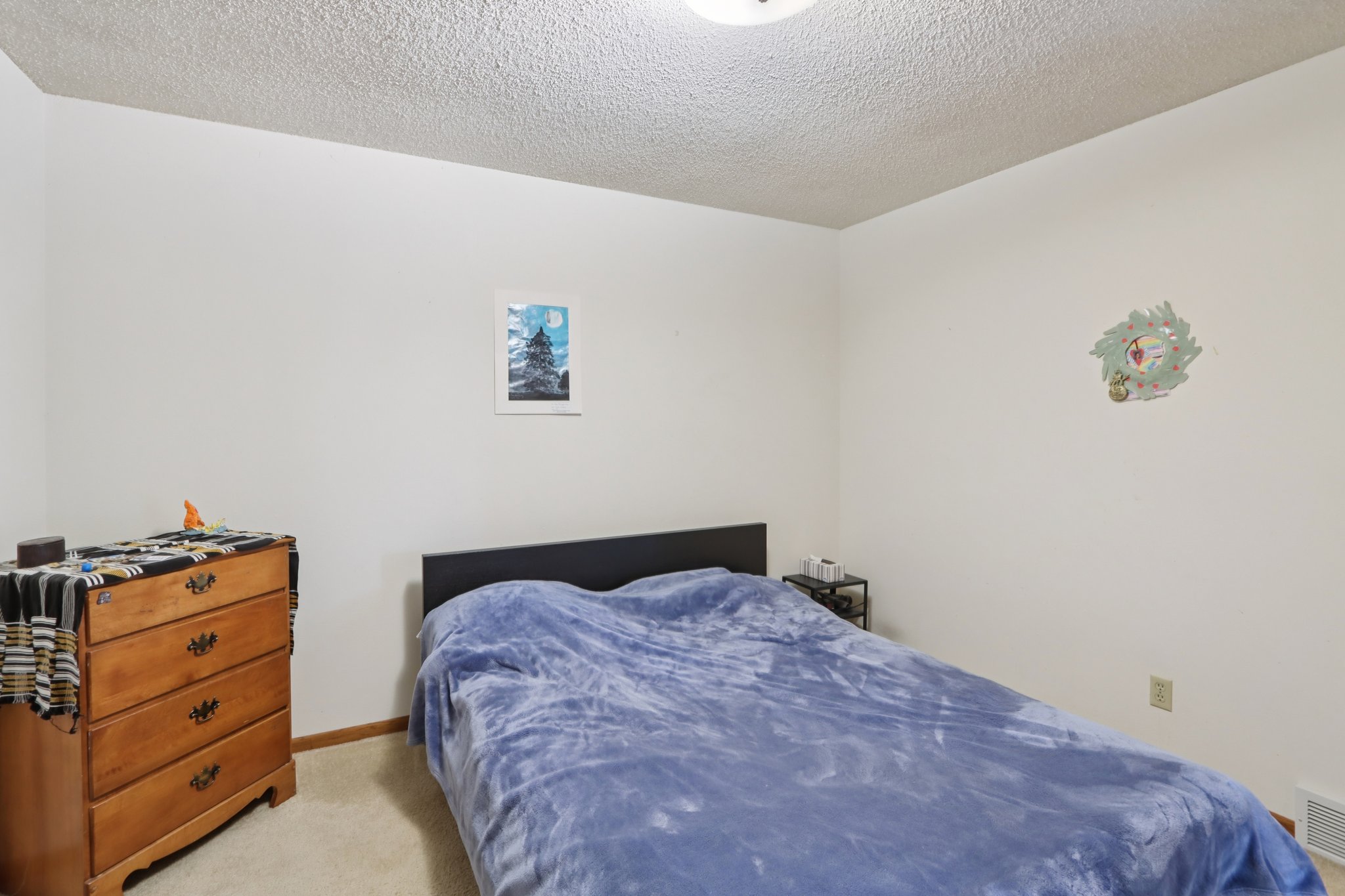 211-213 W Garfield Street-S2211-022.jpg