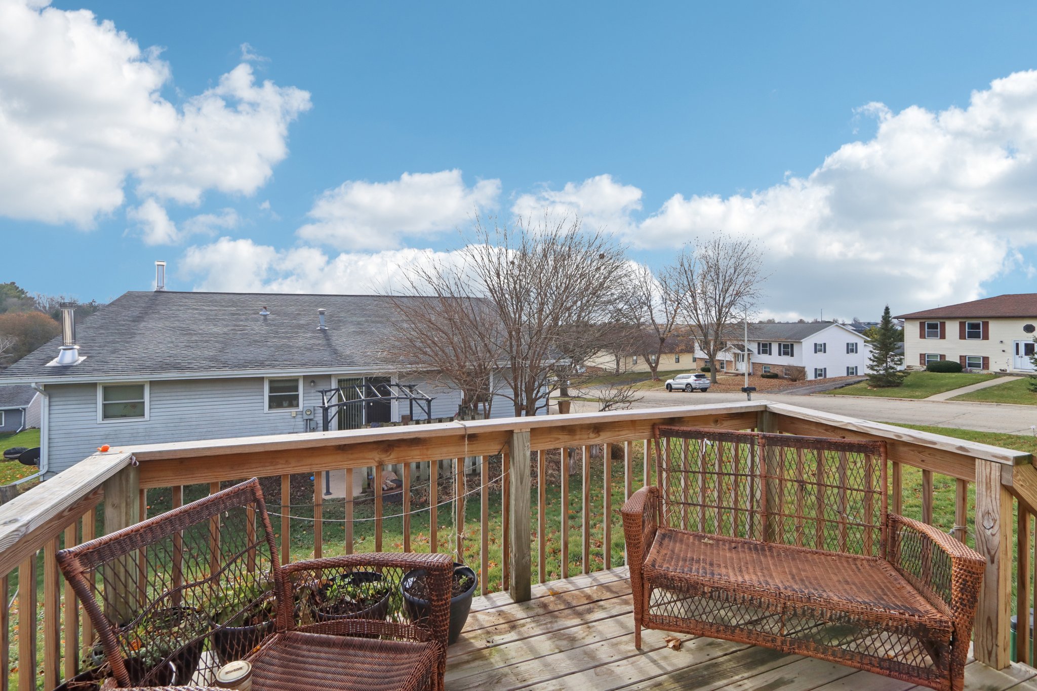 211-213 W Garfield Street-S2211-041.jpg