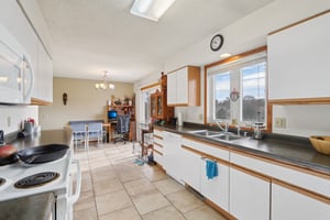 211-213 W Garfield Street-S2211-020.jpg