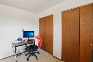 211-213 W Garfield Street-S2211-025.jpg