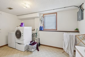 211-213 W Garfield Street-S2211-030.jpg