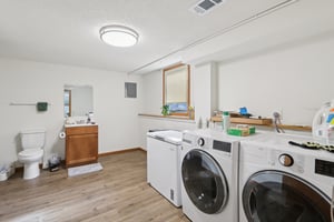 211-213 W Garfield Street-S2211-038.jpg