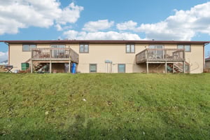 211-213 W Garfield Street-S2211-043.jpg