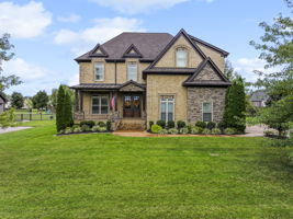  Photo 0