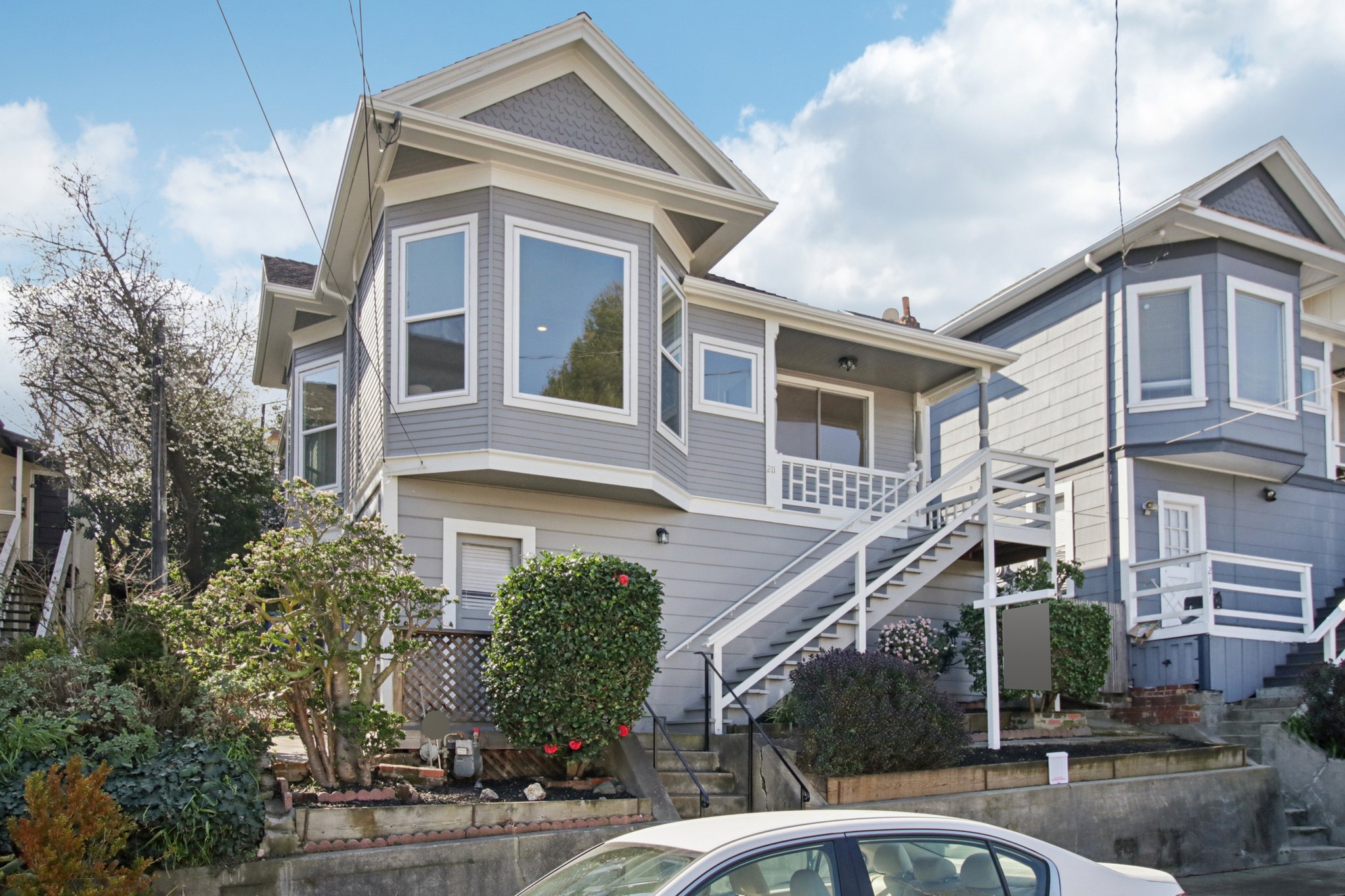 Delfino Ave-S0402-002.jpg