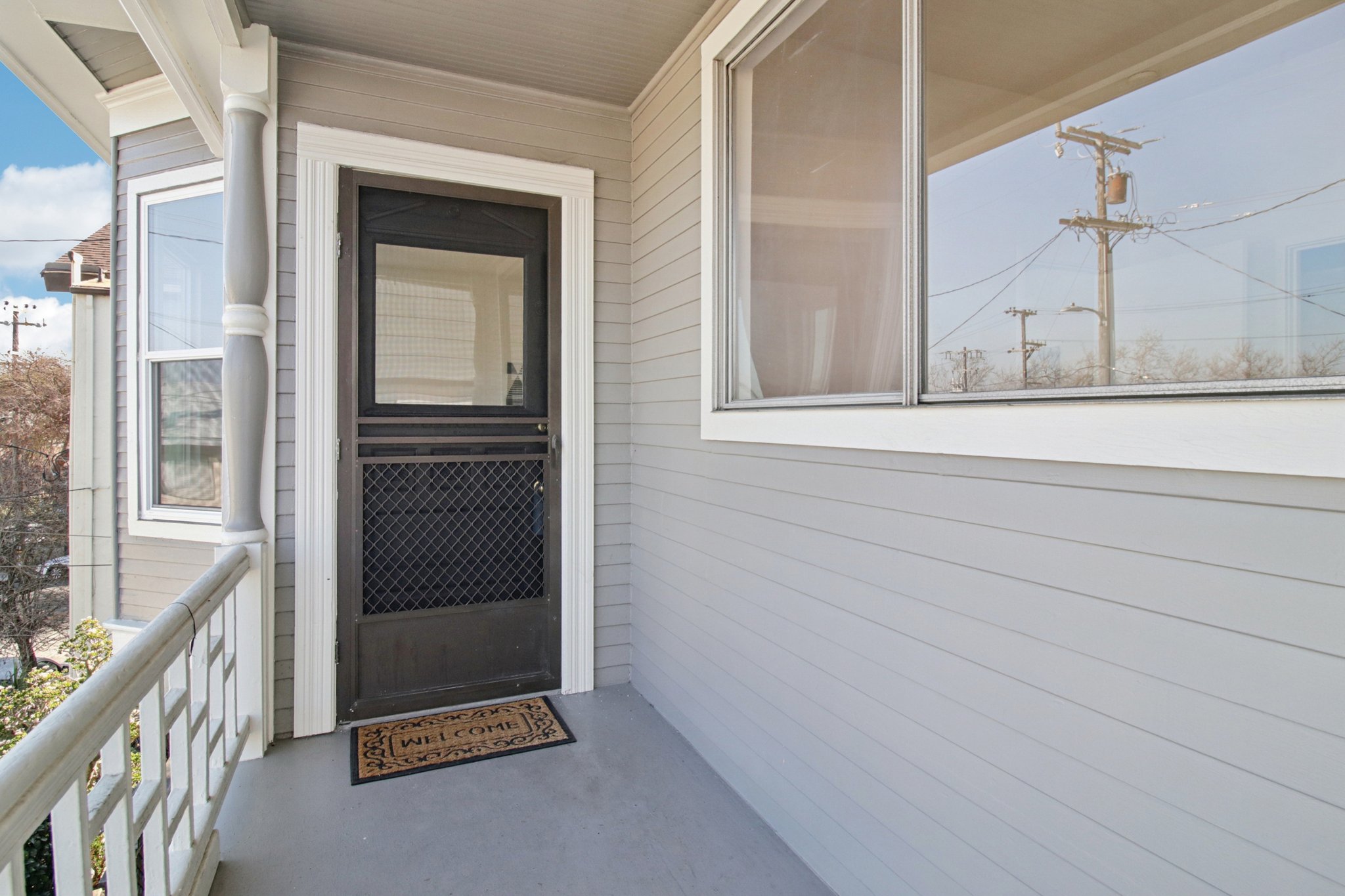 Delfino Ave-S0402-004.jpg