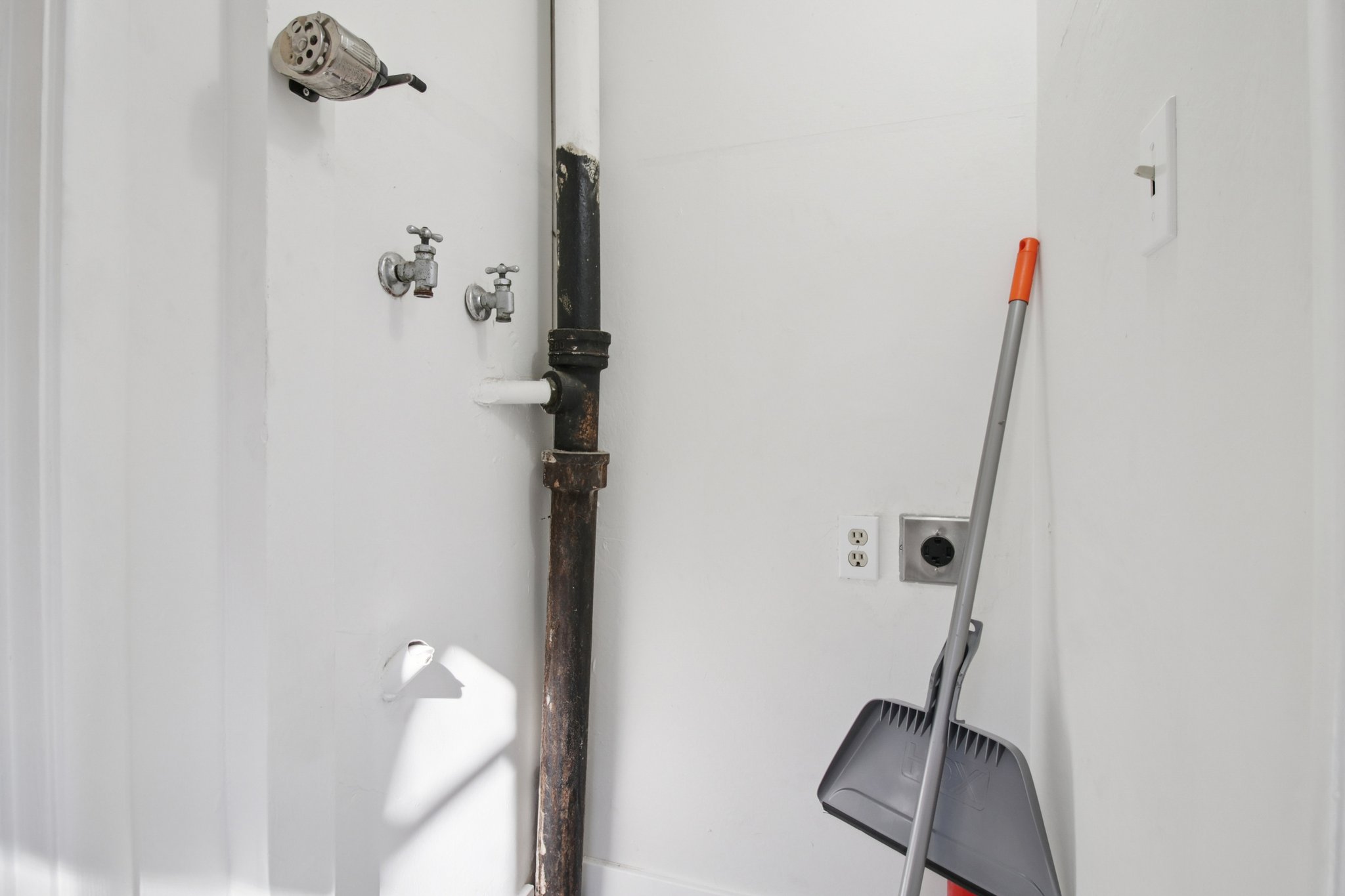 Delfino Ave-S0402-025.jpg