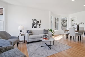 Delfino Ave-S0402-006.jpg