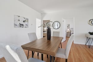 Delfino Ave-S0402-010.jpg