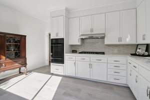 Delfino Ave-S0402-016.jpg