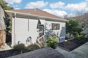 Delfino Ave-S0402-027.jpg